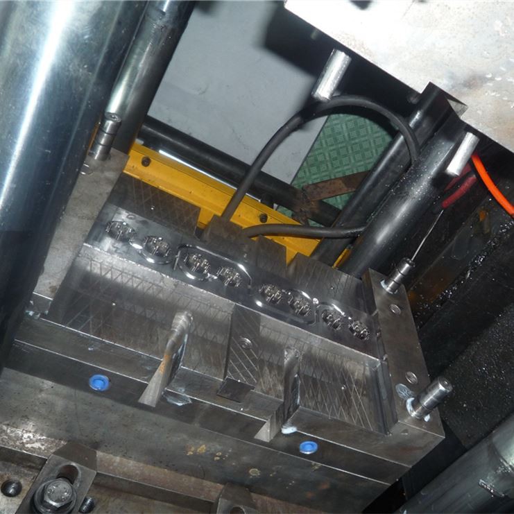 Záležitosti vyžadujúce pozornosť v plastových surovinách